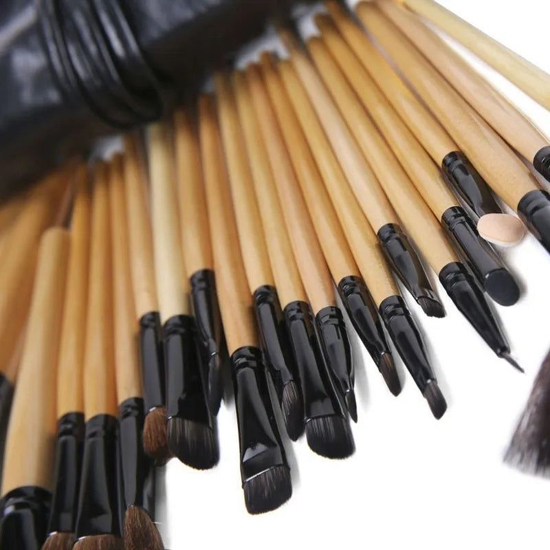 24-Piece Pro Makeup Brush Set